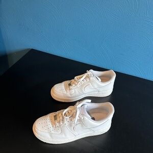 Nike Air Force One Low Cut, White, Size 9.5